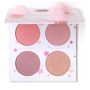SOLD 💖NEW💖 Beauty Bakerie: Cotton Candy Champagne Blushlighter Palette